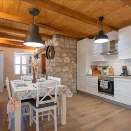 Adorable With Swimming Pool * Imotski